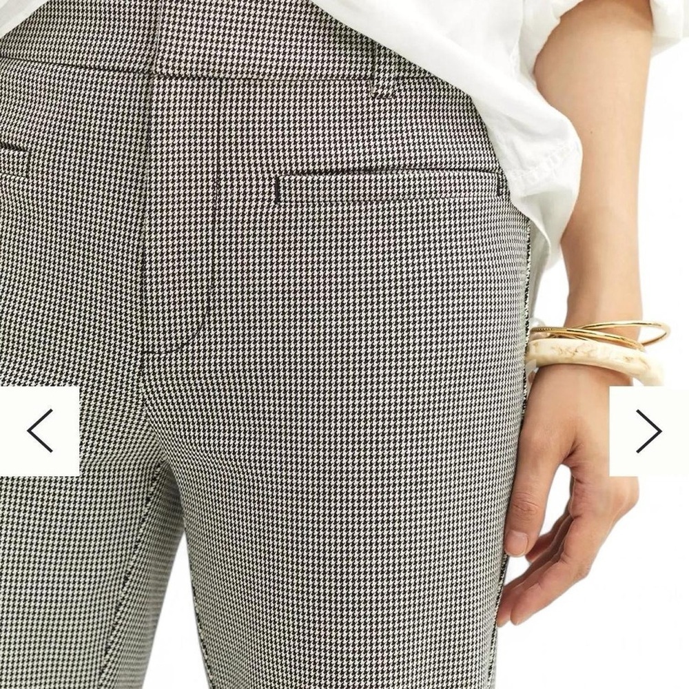 NWT-Anthropologie Essential Kick Flare Pants Size 8 - Black & White Houndstooth